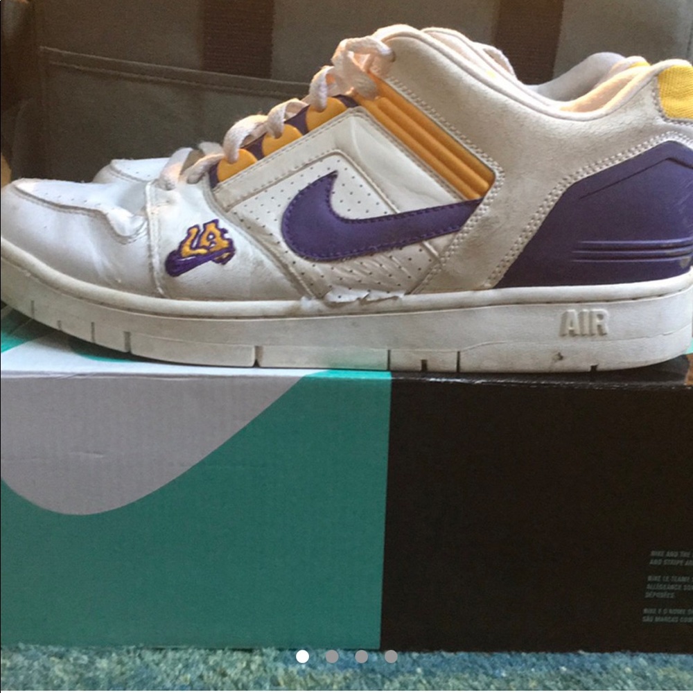 2003 Lakers Air Force 2s. Size 12